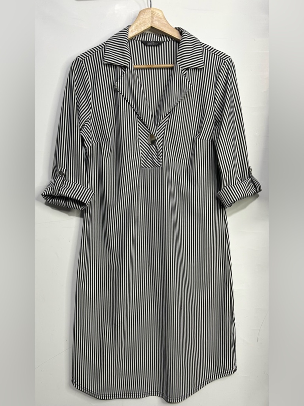 Mlle Gabrielle Vertical Pinstriped Collared Dress Medium